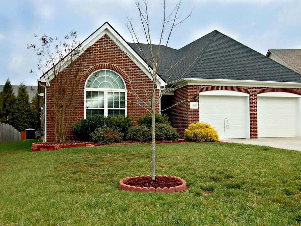 1st image of 12880 Lily Pond Ln