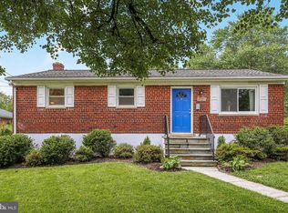 4702 Creek Shore Dr, Rockville, MD 20852