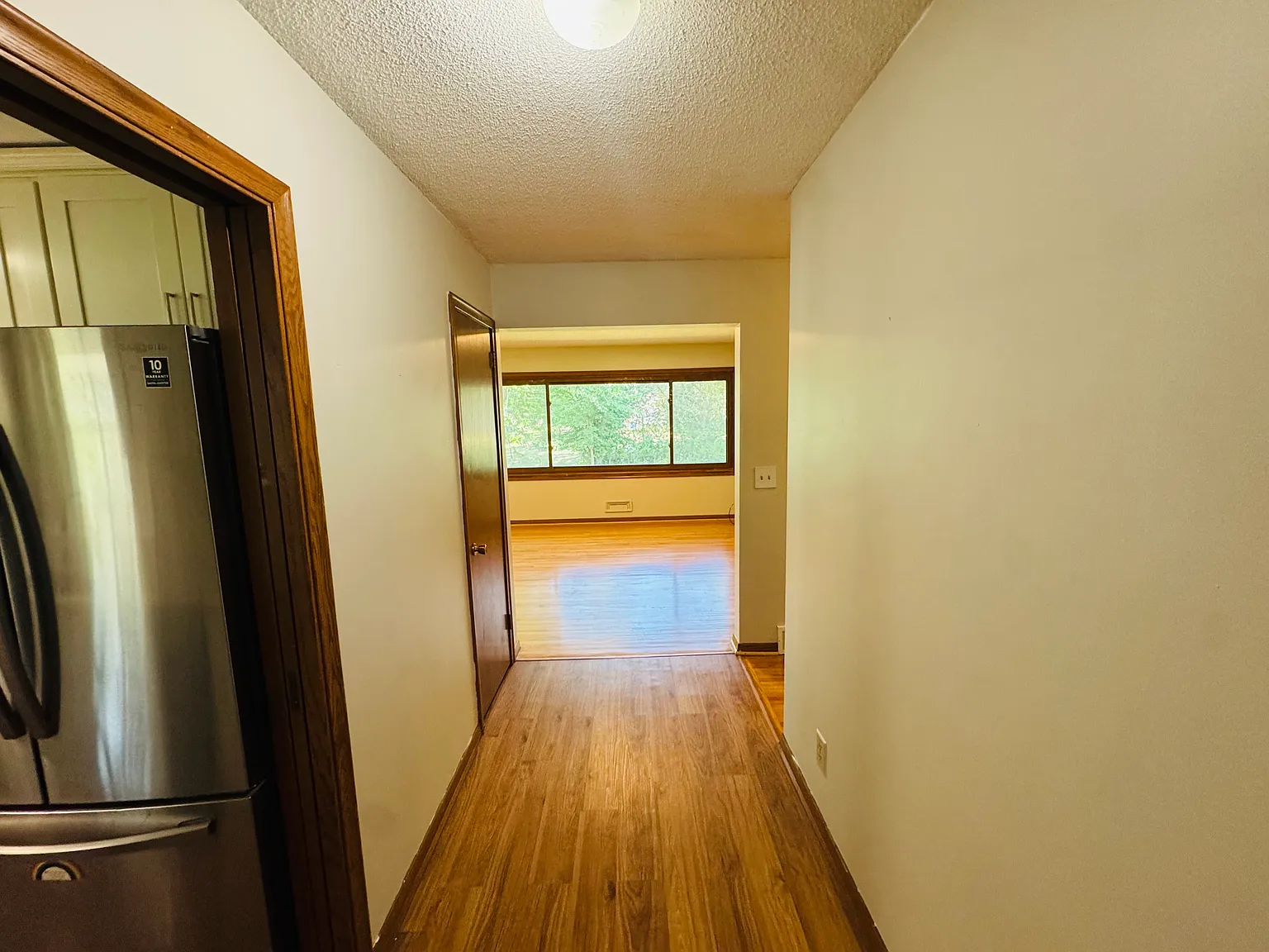 4 bed, 2.5 bath, 2200 sqft, $2,950 — Photo 4