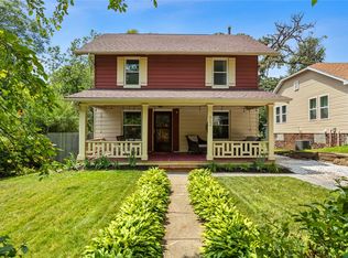 662 26th St, Des Moines, IA 50312