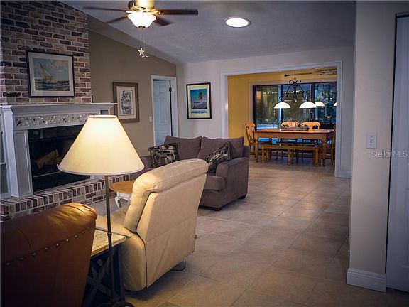 5th image of 1942 Spanish Oaks Dr N