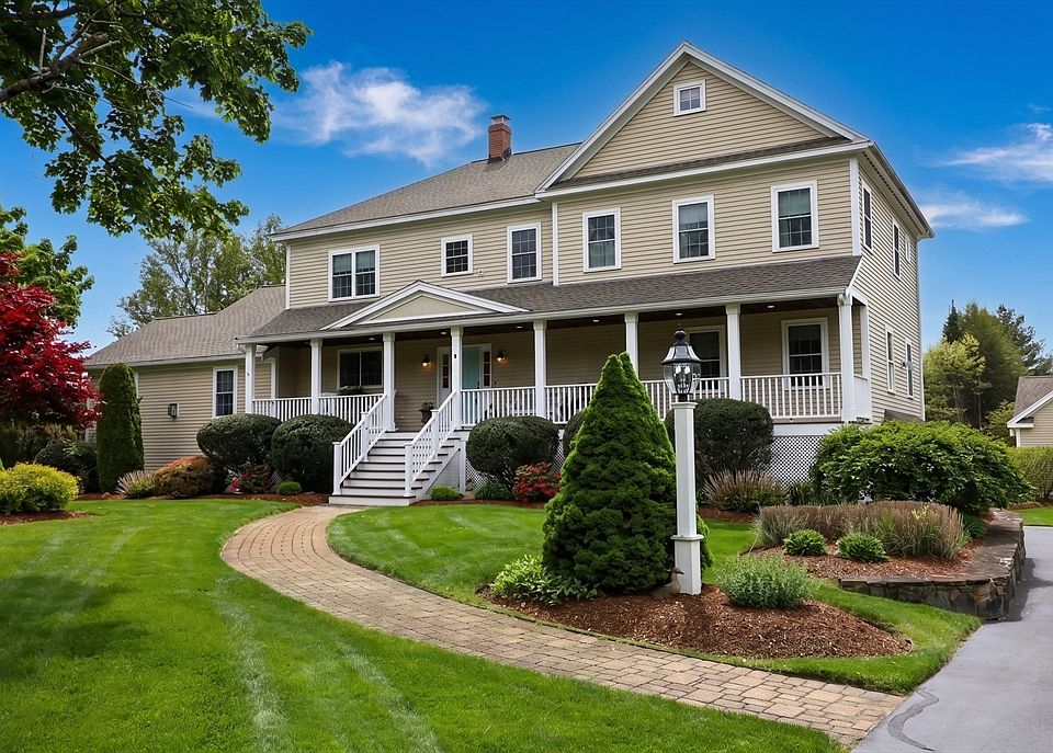 1st image of 8 Turner Dr