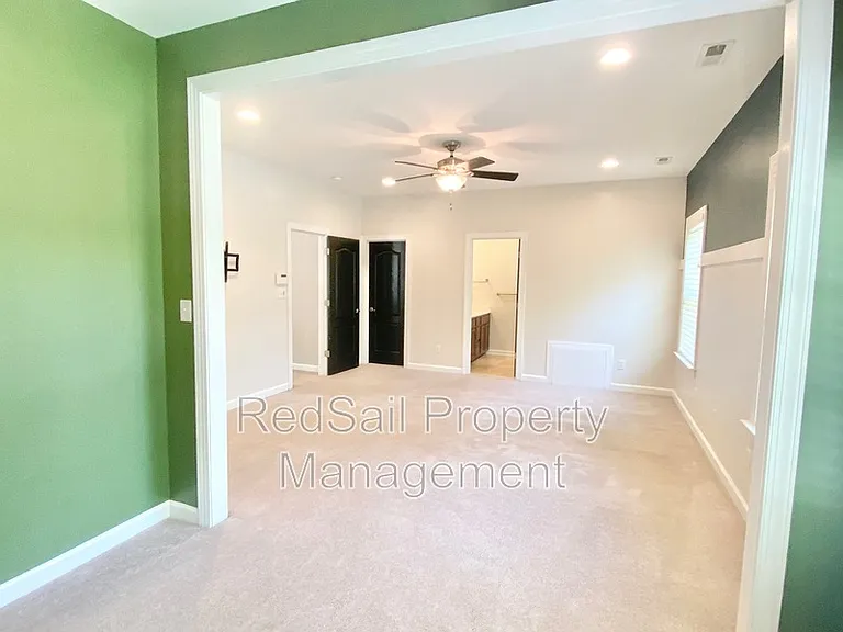 2225 Tuliptree Cir — Photo 18