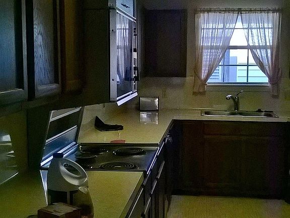 2nd image of 1500 Palm Valley Dr