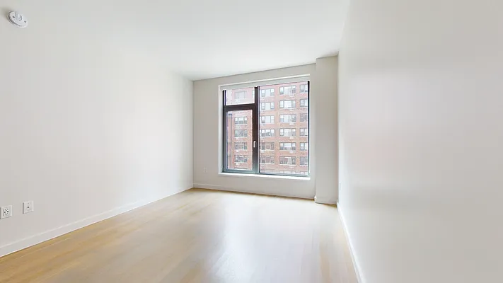 Rented by Bond New York | media 28