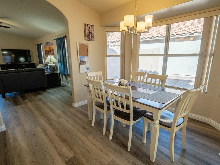 7714 W Topeka Dr — Photo 10