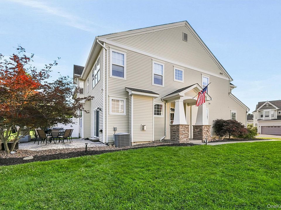 1st image of 6 Avoncroft Lane