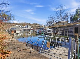 Black Hawk Cir, Lake Ozark, MO 65049