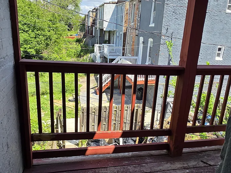 237 N Monroe St — Photo 10