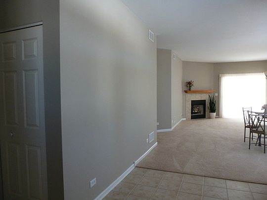 5th image of 1406 Cambria Dr Unit 1406