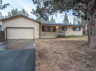 38 SE 15th St, Bend, OR 97702