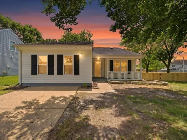 1972 Sydenham Trl, Virginia Beach, VA 23464