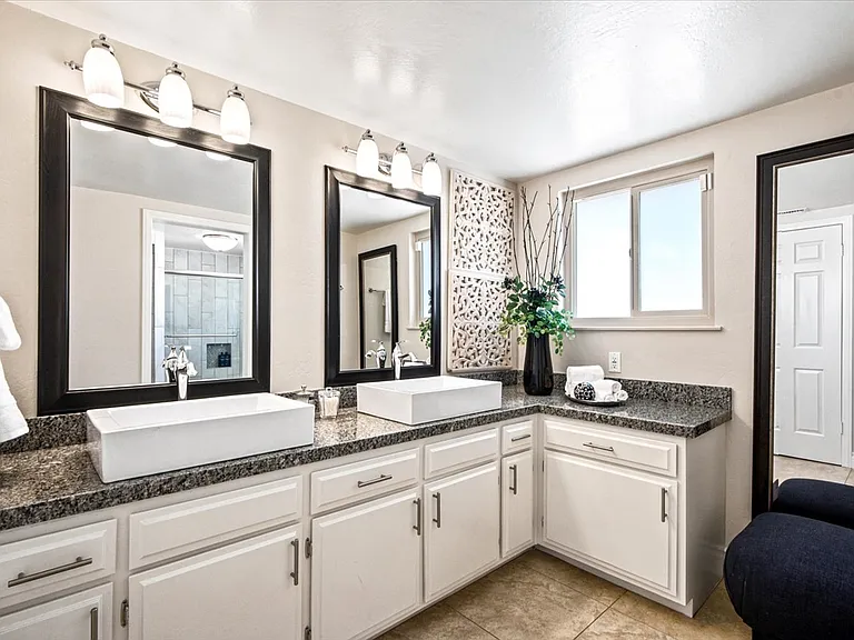 48551 San Pedro St — Photo 15