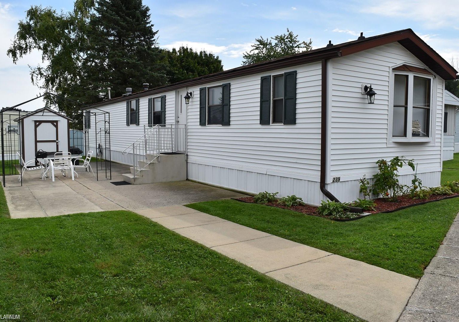 239 Shoreline Dr E, Pt Sanilac, MI 48469 MLS 50121907 Zillow