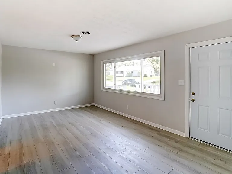 4423 Faraday Ct — Photo 7