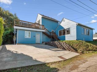 584 Exchange St, North Bend, OR 97459