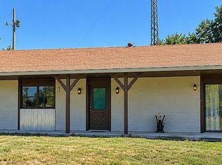 24696 N Highway O, Marshall, MO 65340