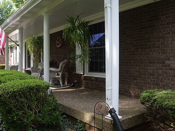 4th image of 310 Bromwick Ct