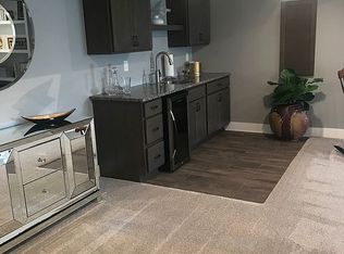 364 Barrington Cir, Lansing, MI 48917