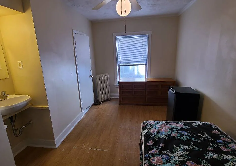 1600 W Jonquil Ter #116