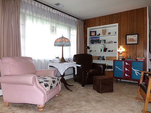 4th image of 824 Navajo Dr