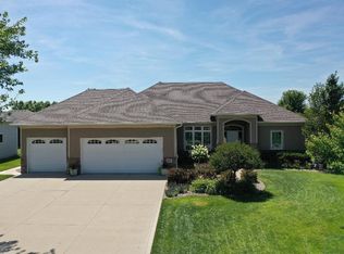 170 Saddlebrook Ct, Dakota Dunes, SD 57049