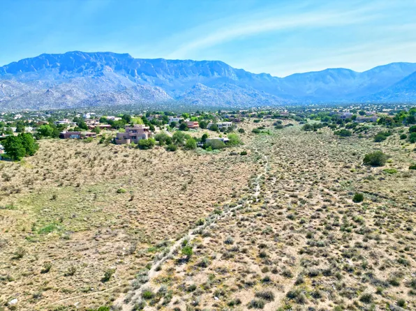 1239 Rockrose Rd NE, Albuquerque, NM 87122