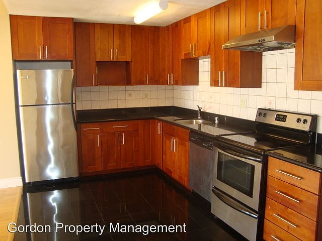 1st image of 2405 15th Ave APT 08
