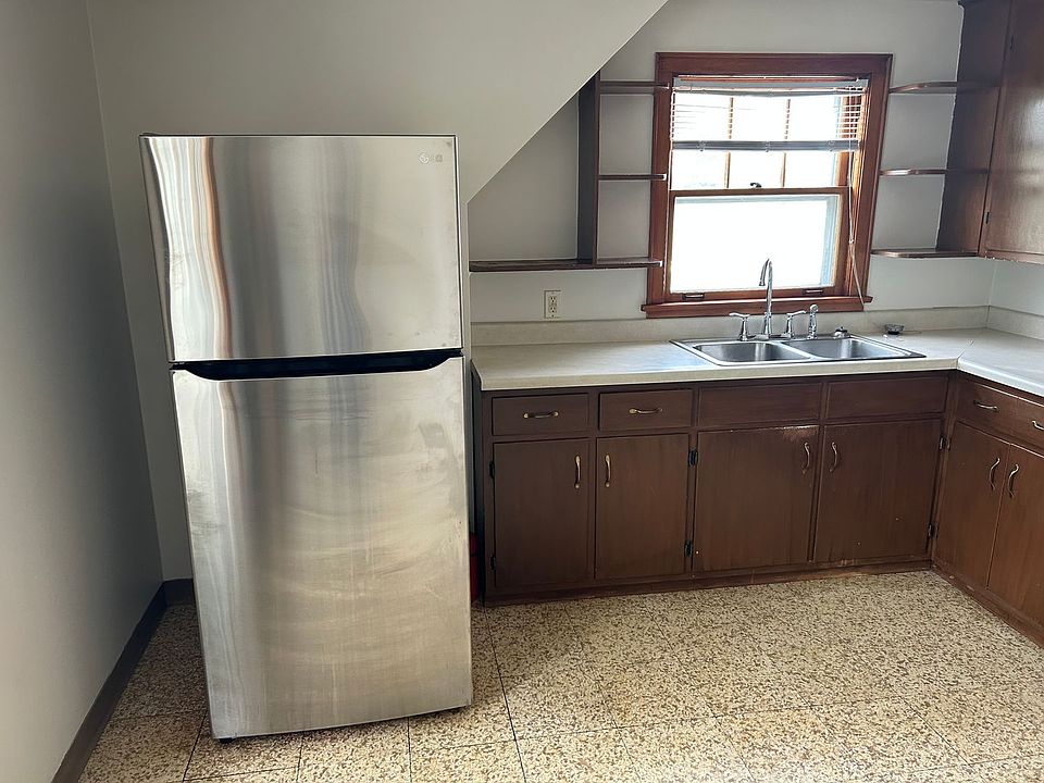 2nd image of 5307 32nd Ave