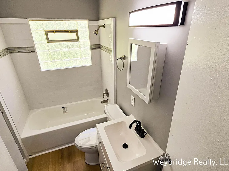 4652 Ashtree Dr — Photo 9
