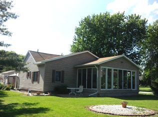 N8909 Lakeshore Dr, Van Dyne, WI 54979