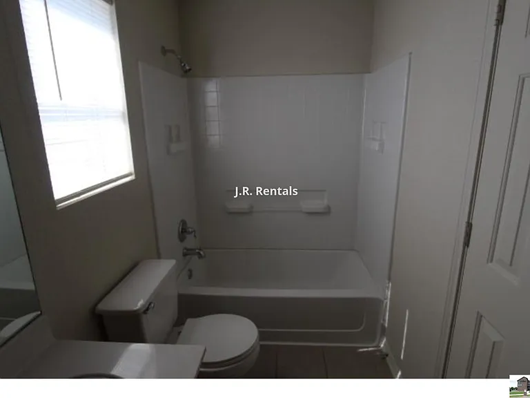 5611 Bertha Dr — Photo 51