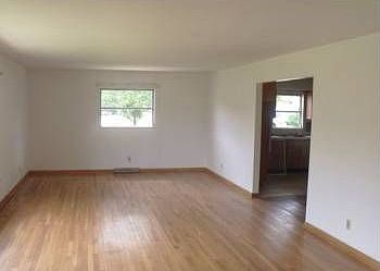 5th image of 8118 Rolling Hills Dr
