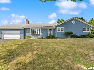 124 Elliott Rd, Trumbull, CT 06611