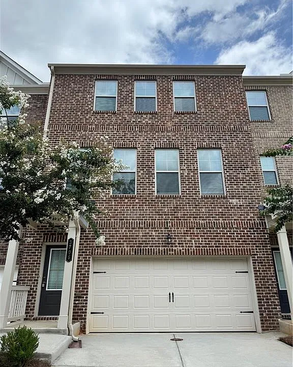 3706 Davis Cir