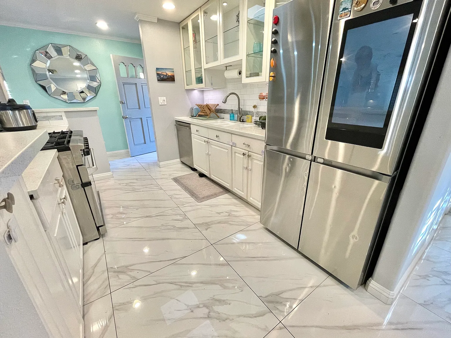 8092 Marseille Dr — Photo 2