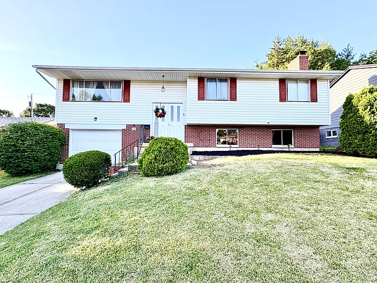 229 Blair Dr — Photo 1
