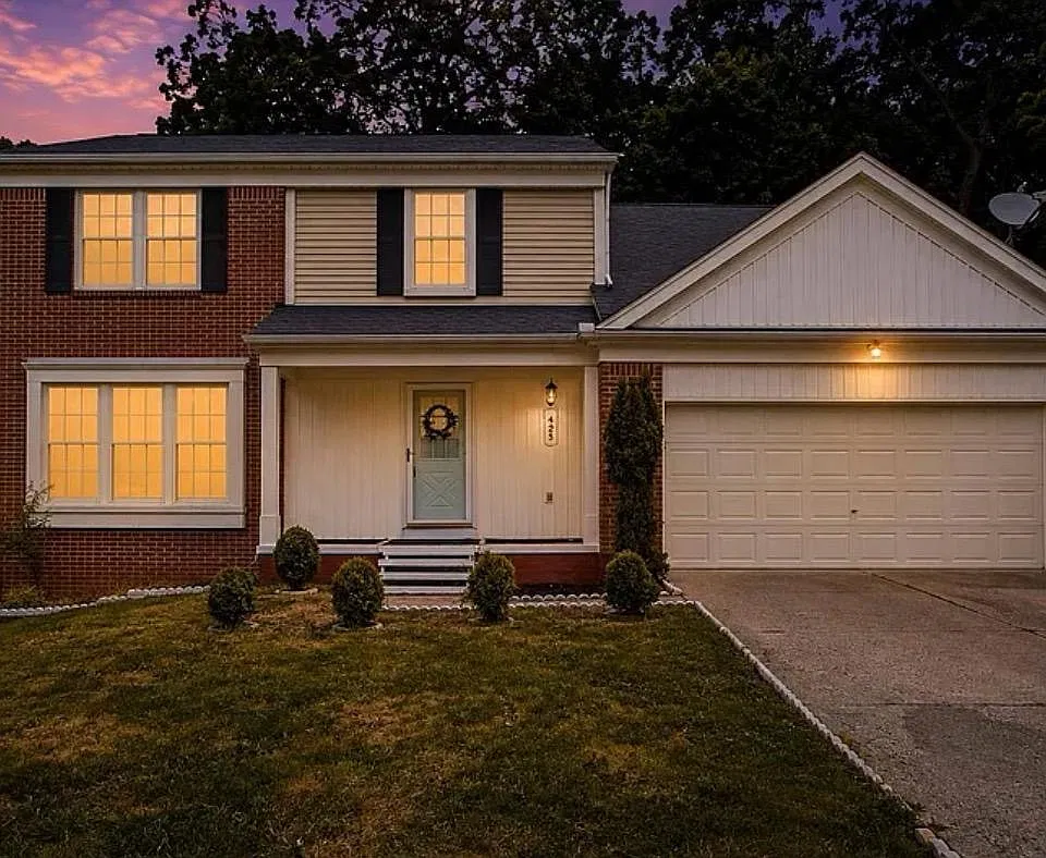 4 bed, 2986 sqft, $2,999 — Photo 1