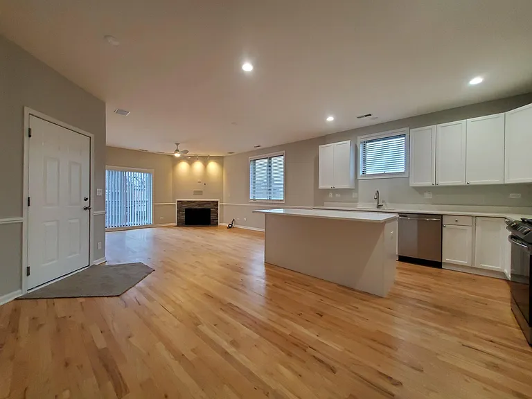 4925 S Forrestville Ave #2S — Photo 18