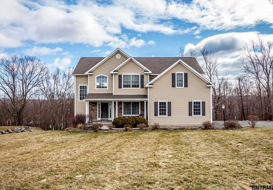 1st image of 25 Crimson Cir