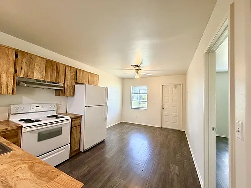 1606 Andalusia Blvd #3 Photo 1
