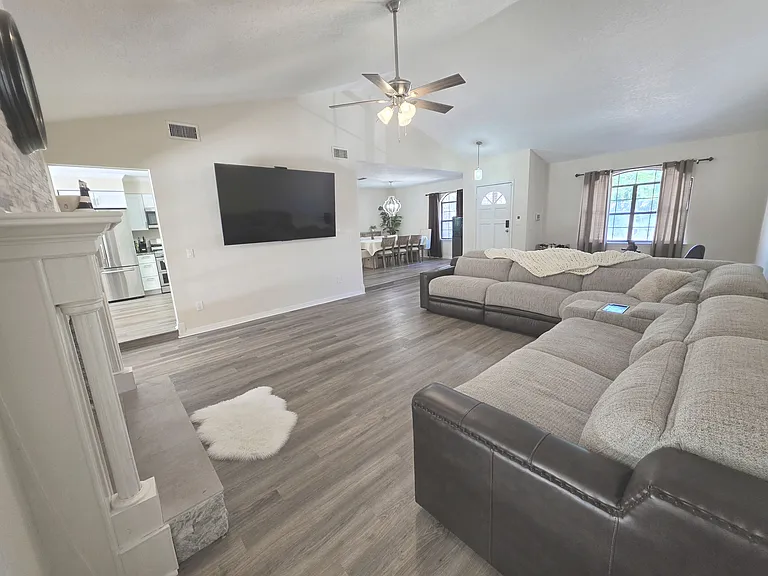 8234 Spencers Trace Dr — Photo 13