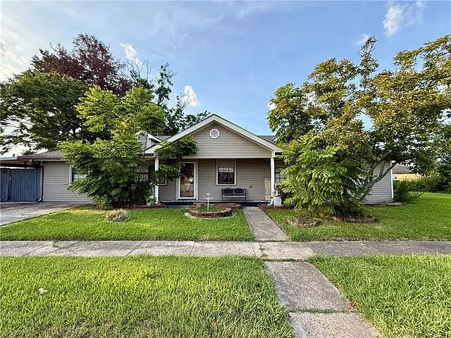 1244 Manson Dr