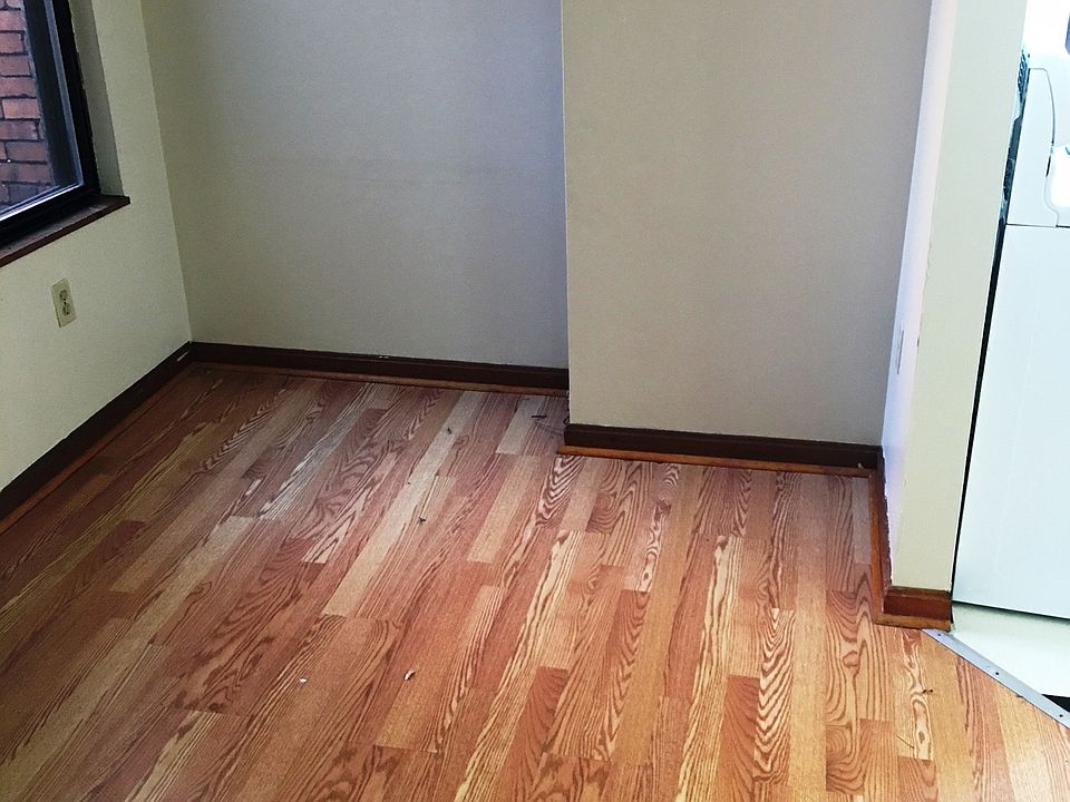 2nd image of 1019 Main St #5