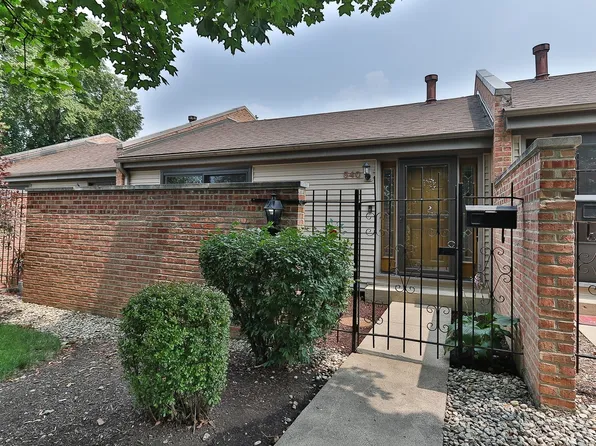 540 E Main St E, Barrington, IL 60010