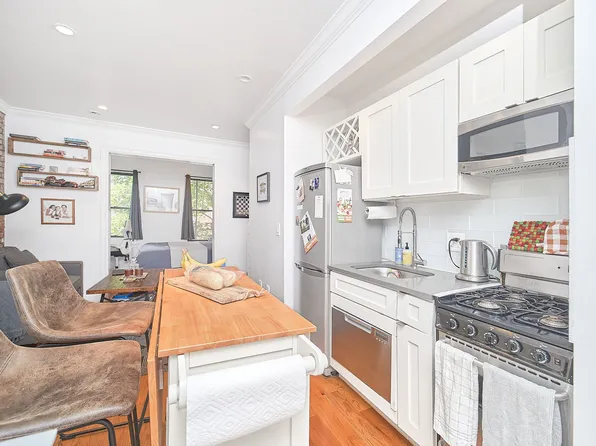236 E 33rd St APT 1d, New York, NY 10016