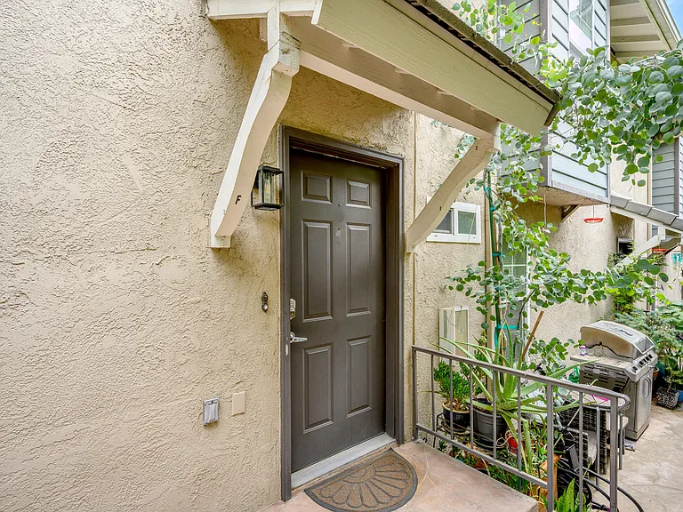 2359 Mira Vista Ave #F — Photo 25