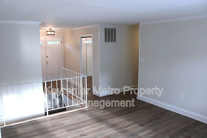 3 bed, 3.5 bath, $3,200 — Photo 4