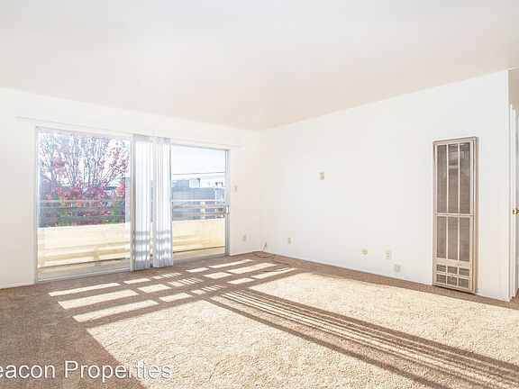5th image of 36 Moss Ave #7