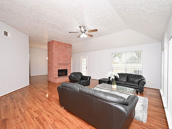 5th image of 3551 Santa Rosa Ln